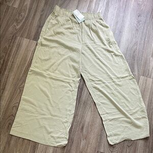 H&M brand new Beige Casual Pants